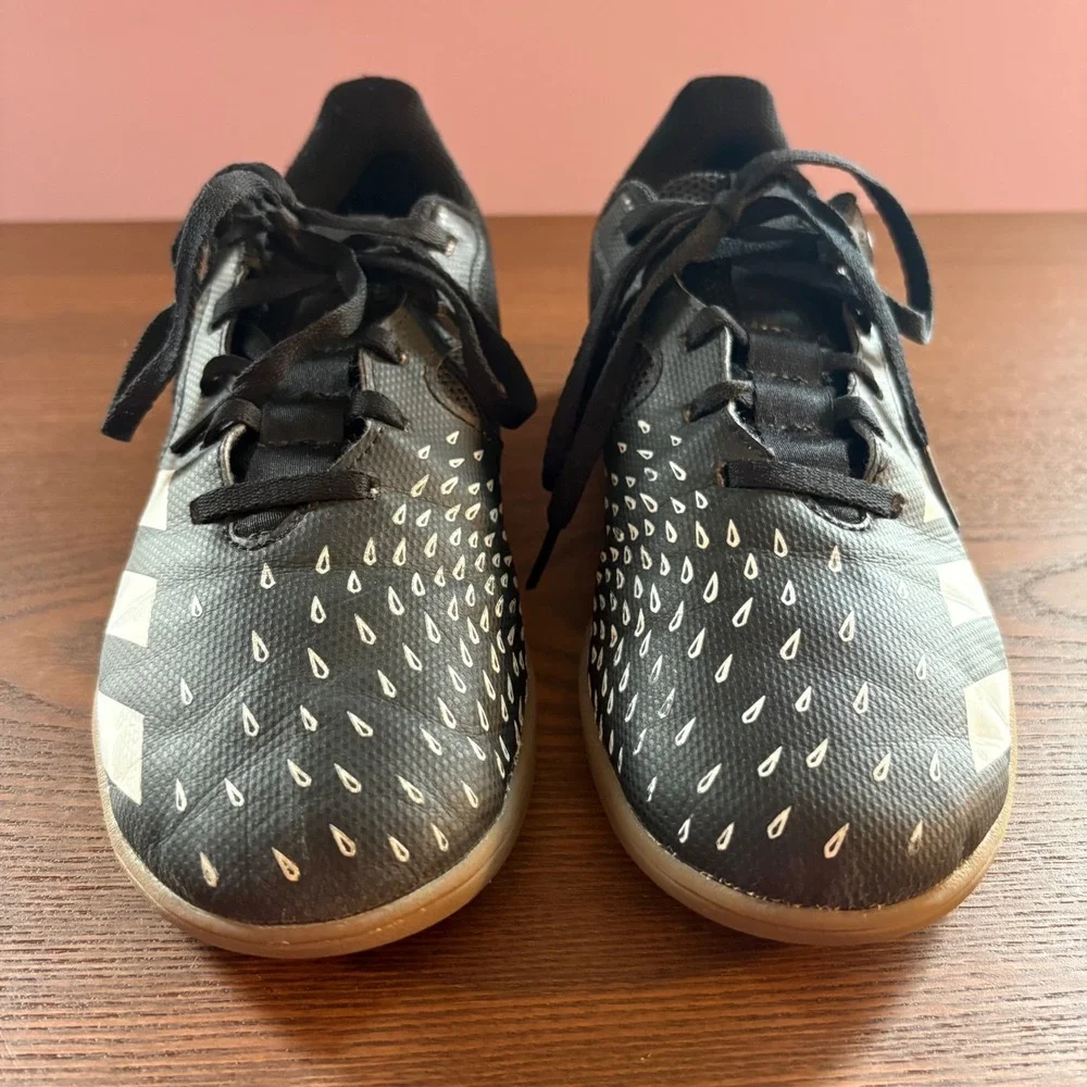 Adidas Predator Freak‎ .4 Sala Mens Size 6 Black White Indoor Soccer Cleats EUC